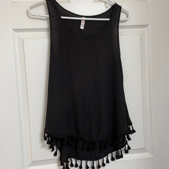 Black hi-low tank - Picture 1 of 3